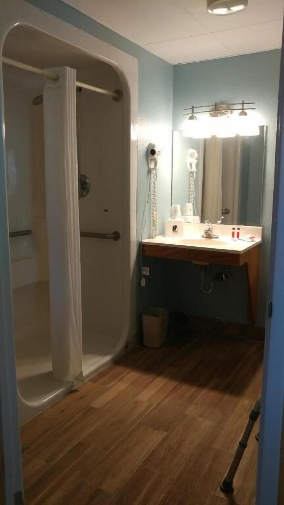 Super 8 By Wyndham Henderson North East Denver Екстериор снимка